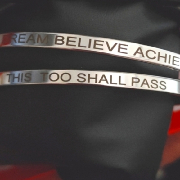 Mantra cuff bracelets - Picture 3 of 4